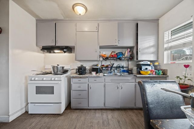 3474 E Terrace Avenue, Fresno, CA 93703