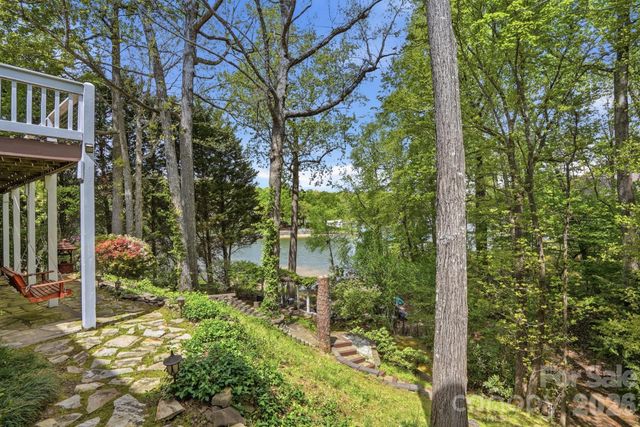11078 Deep Cove Drive, Tega Cay, SC 29708