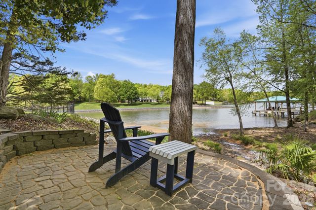 11078 Deep Cove Drive, Tega Cay, SC 29708