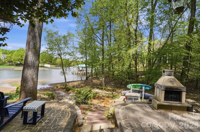 11078 Deep Cove Drive, Tega Cay, SC 29708