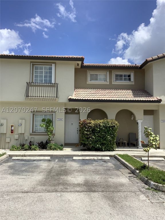 7366 SW 152nd Ave 103, Miami, FL 33193