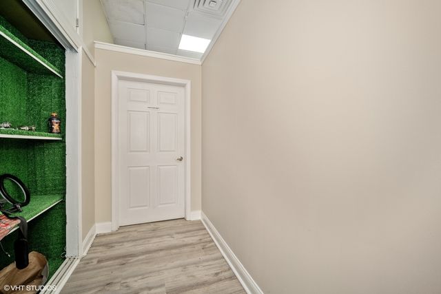 1511 E Oakton Street, Des Plaines, IL 60018