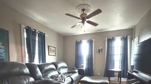 2004 E 13th Street, Davenport, IA 52803