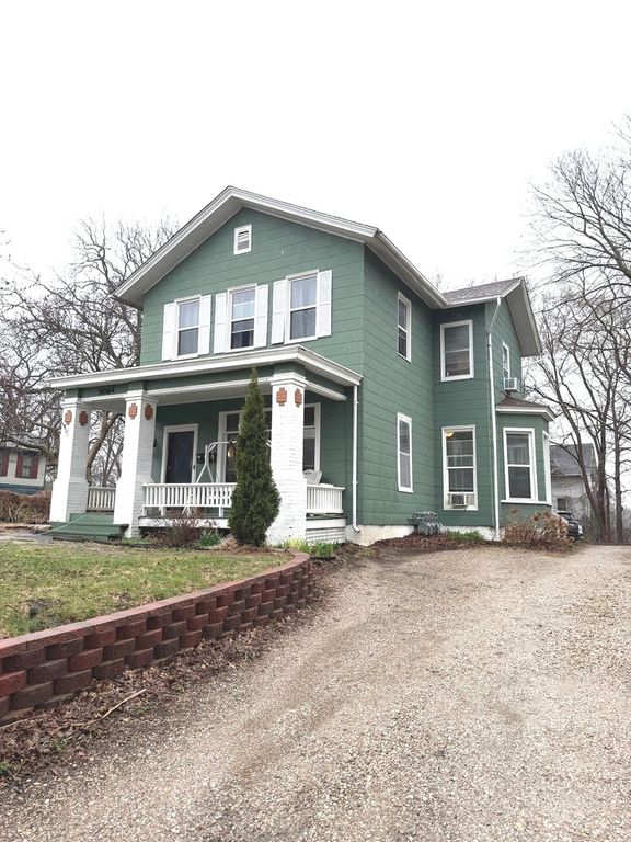 2004 E 13th Street, Davenport, IA 52803