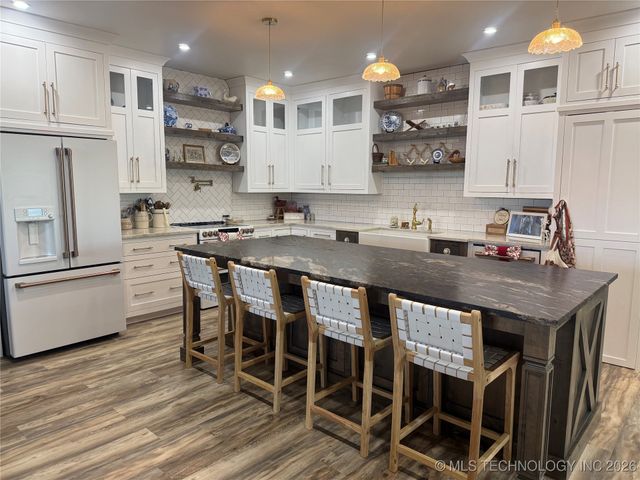 556 Persimmon NW, Wilson, OK 73463