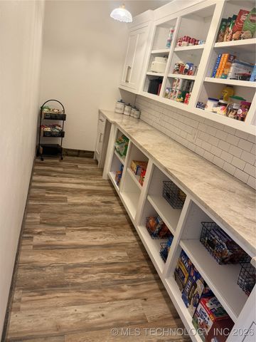 556 Persimmon NW, Wilson, OK 73463