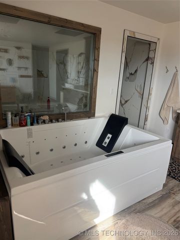 556 Persimmon NW, Wilson, OK 73463