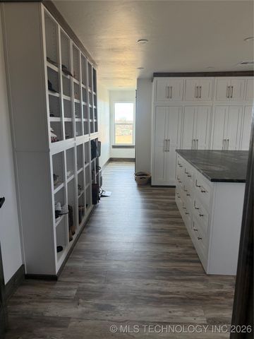 556 Persimmon NW, Wilson, OK 73463