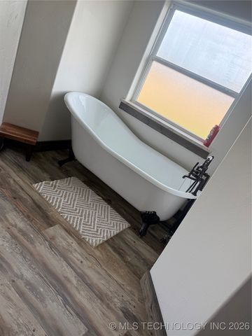 556 Persimmon NW, Wilson, OK 73463