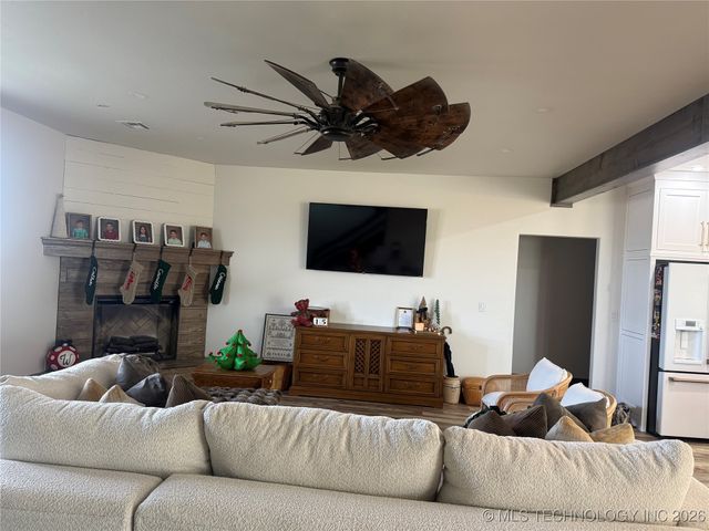 556 Persimmon NW, Wilson, OK 73463