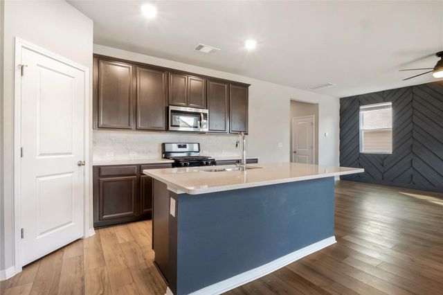 13114 Brave Tenderfoot TRL, Buda, TX 78610