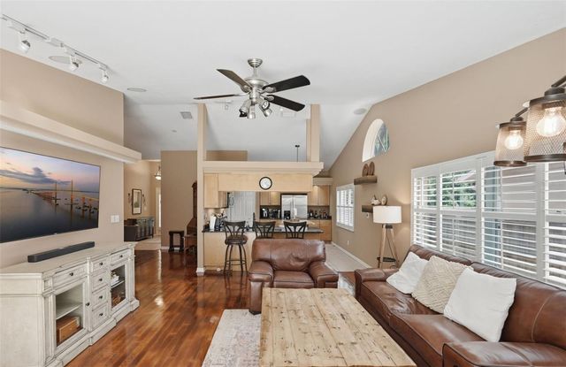 4989 162ND AVENUE N, Clearwater, FL 33760