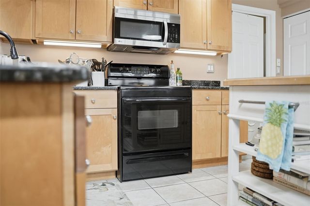4989 162ND AVENUE N, Clearwater, FL 33760