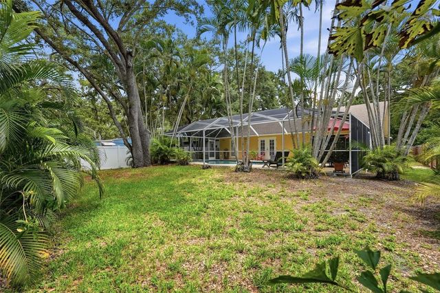 4989 162ND AVENUE N, Clearwater, FL 33760