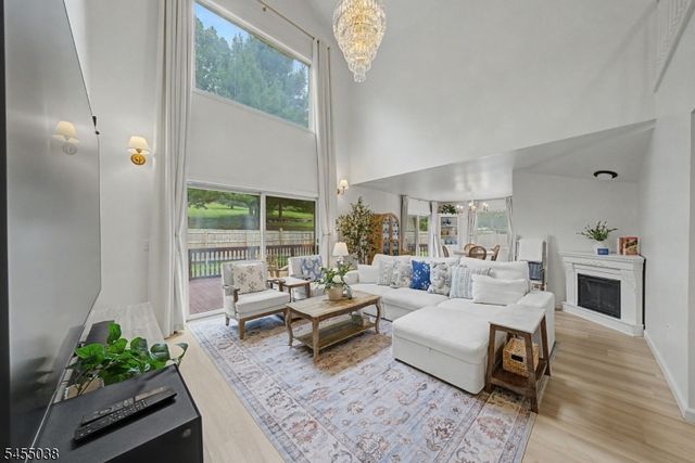 105 Nightingale Rd, Hope Twp., NJ 07825