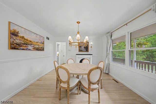 105 Nightingale Rd, Hope Twp., NJ 07825
