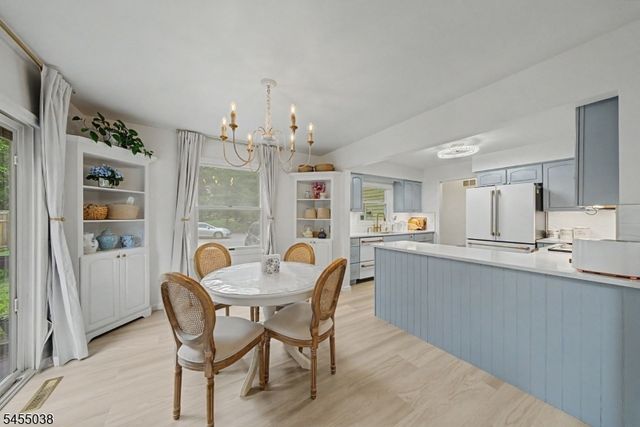 105 Nightingale Rd, Hope Twp., NJ 07825