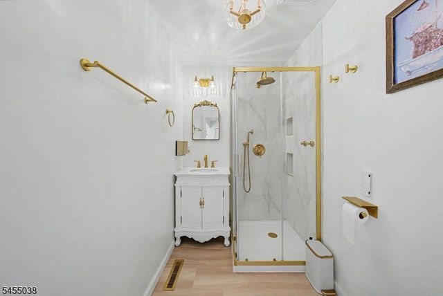 105 Nightingale Rd, Hope Twp., NJ 07825