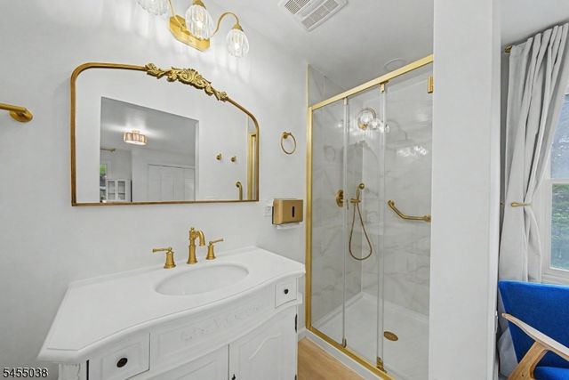 105 Nightingale Rd, Hope Twp., NJ 07825