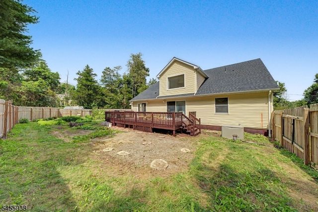 105 Nightingale Rd, Hope Twp., NJ 07825