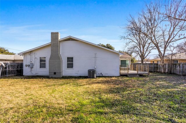 3558 South Drive, Fort Worth, TX 76109