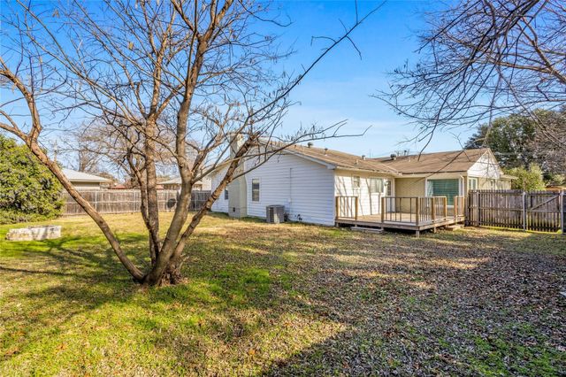 3558 South Drive, Fort Worth, TX 76109