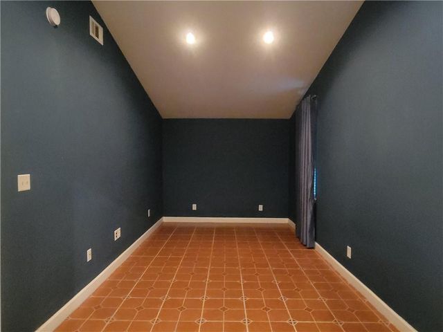 609 Cottonwood ST A, Lockhart, TX 78644