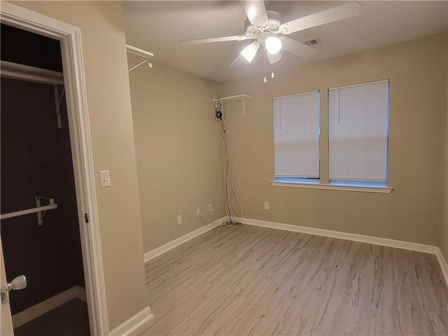 609 Cottonwood ST A, Lockhart, TX 78644