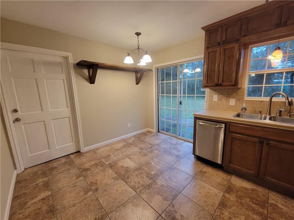 609 Cottonwood ST A, Lockhart, TX 78644