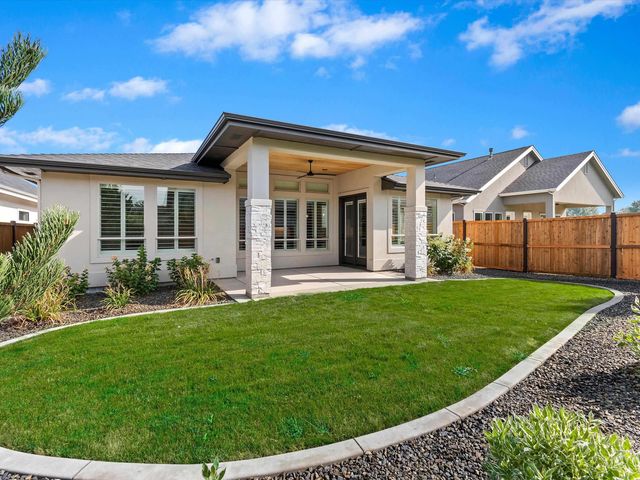 7517 W Deerfawn Ln, Eagle, ID 83616