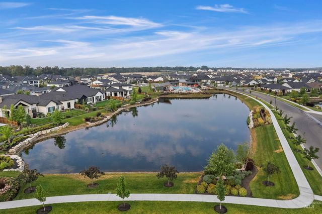 7517 W Deerfawn Ln, Eagle, ID 83616