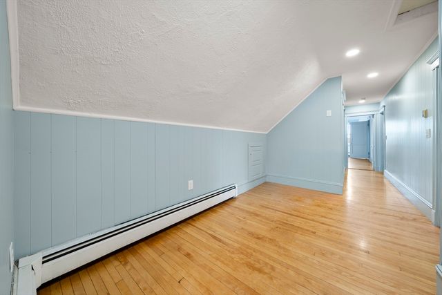 69 Endicott 3, Salem, MA 01970