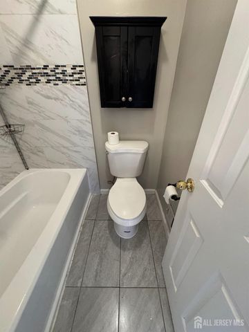 10 Cosgrove Court, East Brunswick, NJ 08816