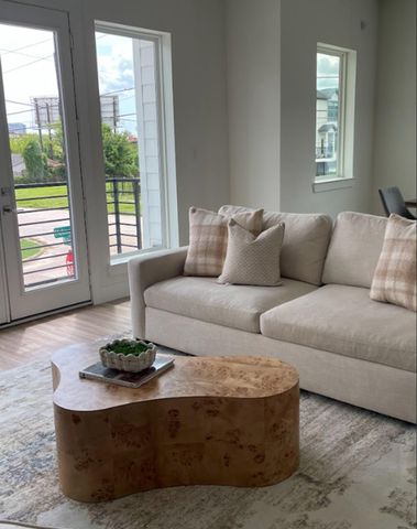 2103 Holman Street, Houston, TX 77004