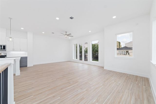 2103 Holman Street, Houston, TX 77004