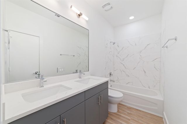 2103 Holman Street, Houston, TX 77004