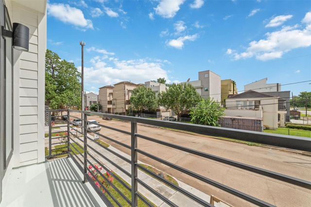 2103 Holman Street, Houston, TX 77004