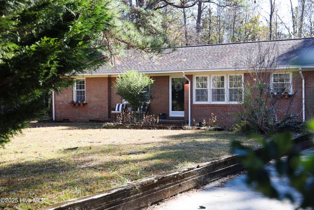1104 Middle Sound Loop Road, Wilmington, NC 28411