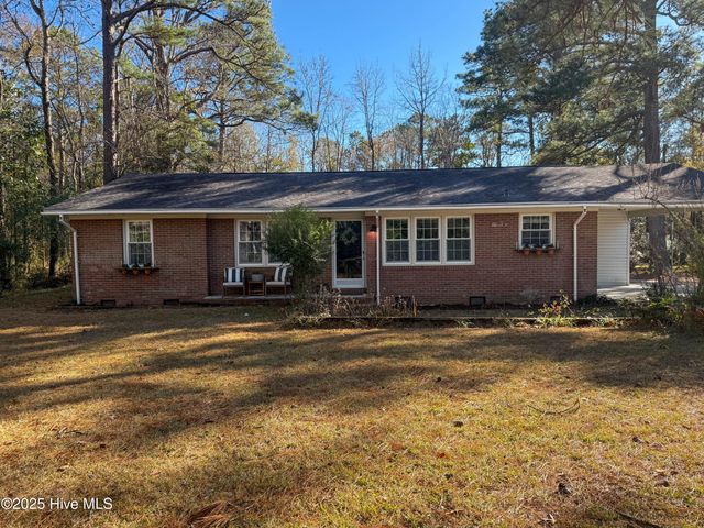 1104 Middle Sound Loop Road, Wilmington, NC 28411