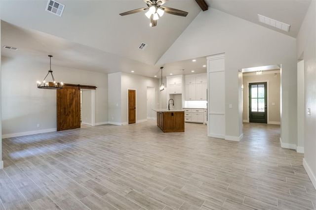 3172 N Henney Road, Choctaw, OK 73020