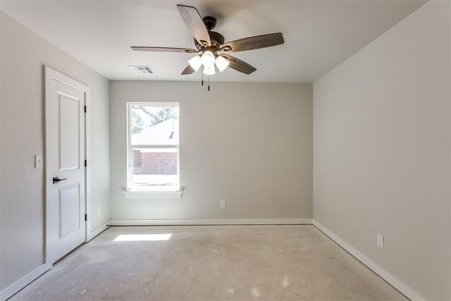 3172 N Henney Road, Choctaw, OK 73020