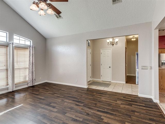 2021 Gerrie Street, Midwest City, OK 73130