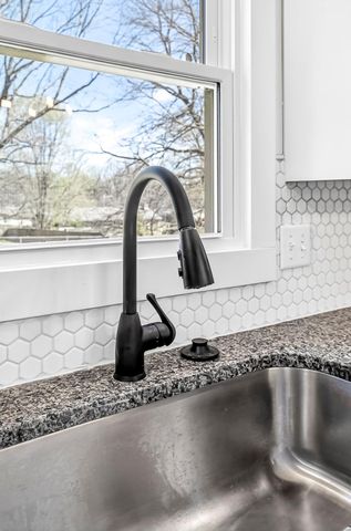 726 S Abbey Road, Springfield, MO 65809