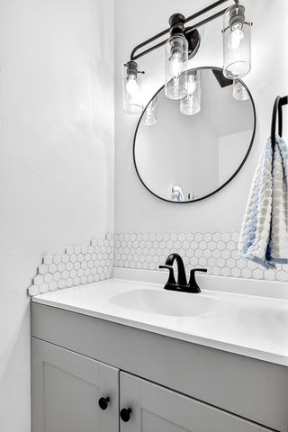 726 S Abbey Road, Springfield, MO 65809