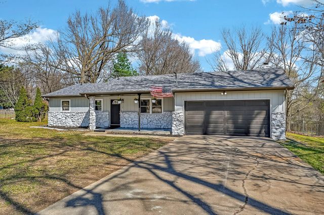 726 S Abbey Road, Springfield, MO 65809