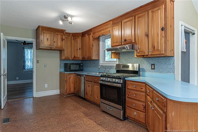 725 Poole Drive, Fayetteville, NC 28303