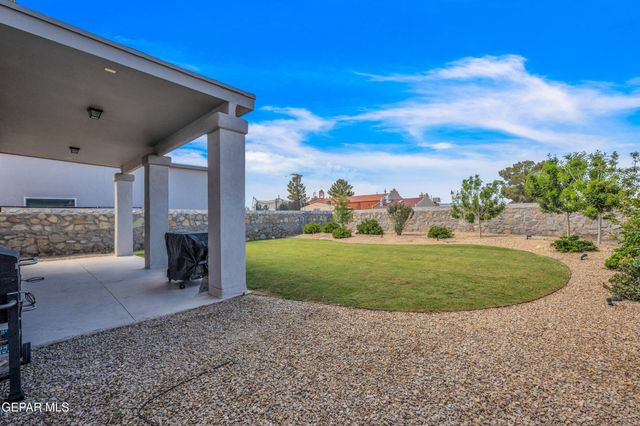 11373 Hidalgo Drive, Socorro, TX 79927