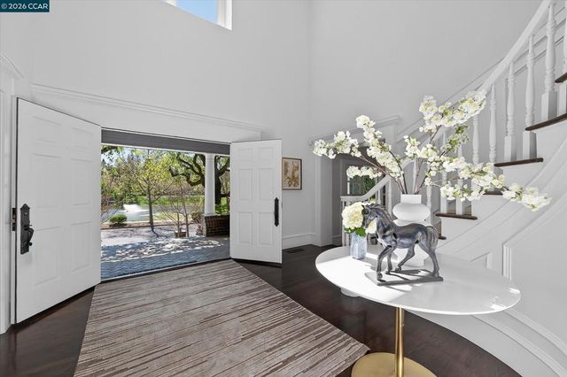 5275 Blackhawk Dr, Danville, CA 94506