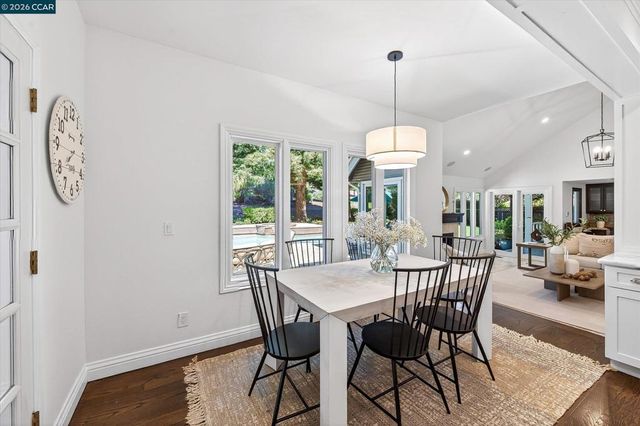 5275 Blackhawk Dr, Danville, CA 94506