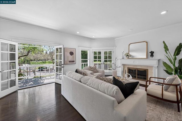 5275 Blackhawk Dr, Danville, CA 94506